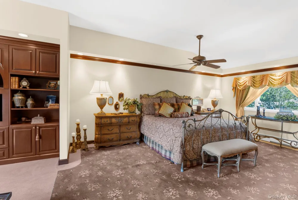 14 Jane Drive Old Bethpage, NY 11804