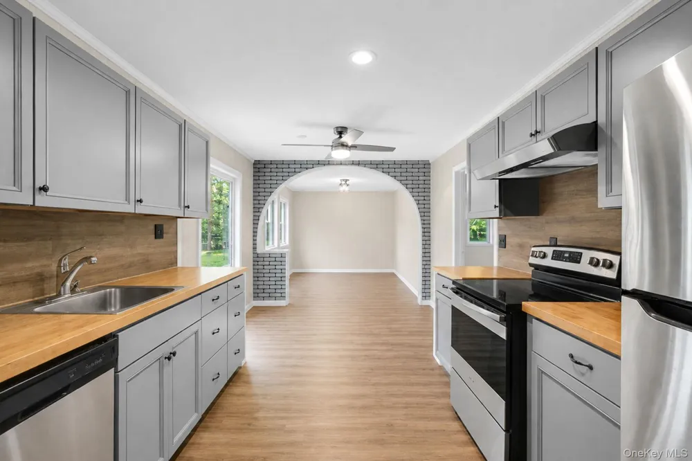 151 Sequoia Drive Coram, NY 11727