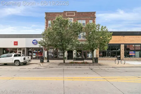 259 W 9 Mile