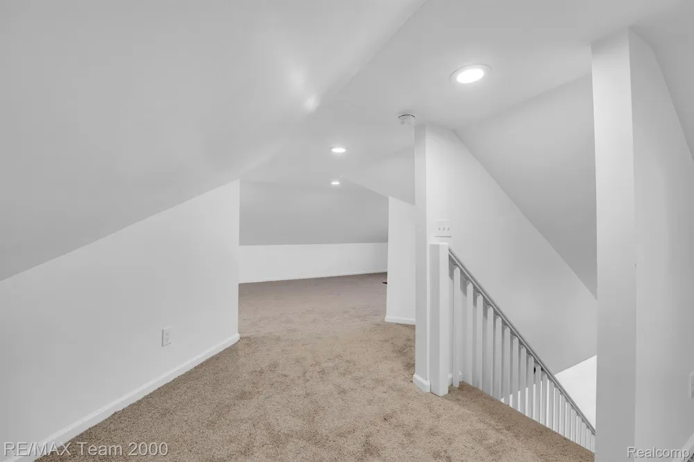 48905 9 MILE ROAD Novi City, MI 48167