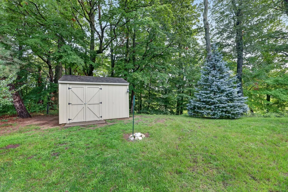 70070 2nd Avenue South Haven Charter Township, MI 49090