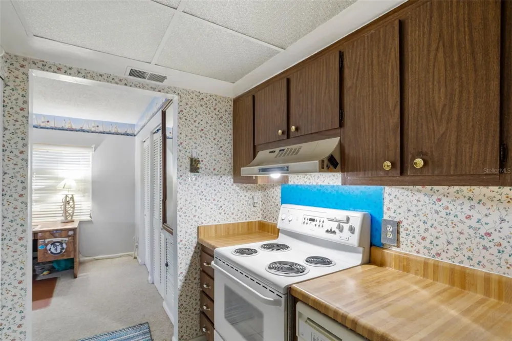 3216 39TH STREET #C St Petersburg, FL 33711