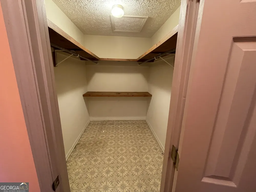173 Berkley RD Cochran, GA 31014
