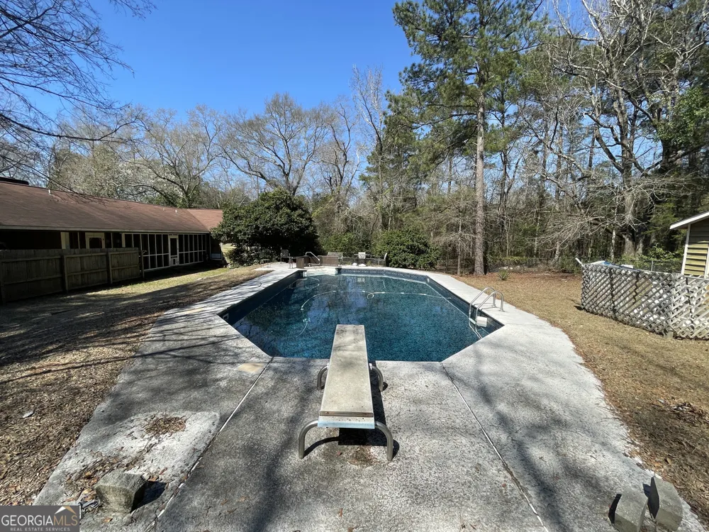 173 Berkley RD Cochran, GA 31014