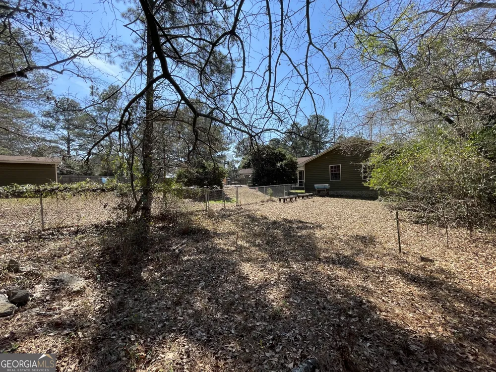 173 Berkley RD Cochran, GA 31014