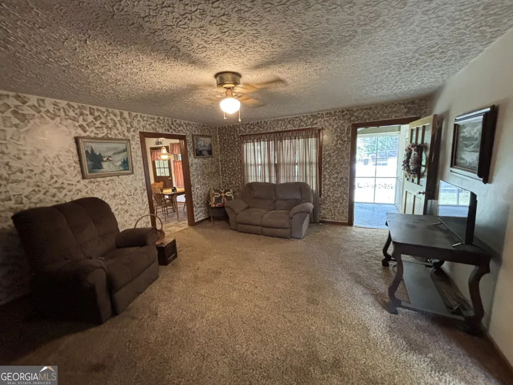 173 Berkley RD Cochran, GA 31014