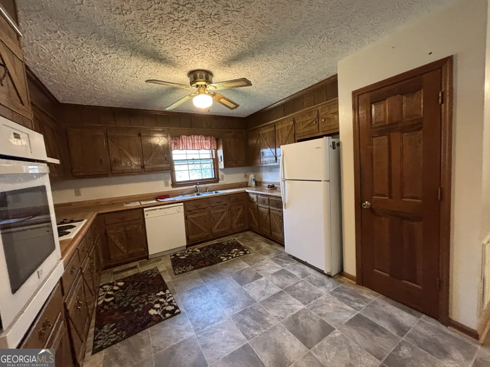 173 Berkley RD Cochran, GA 31014