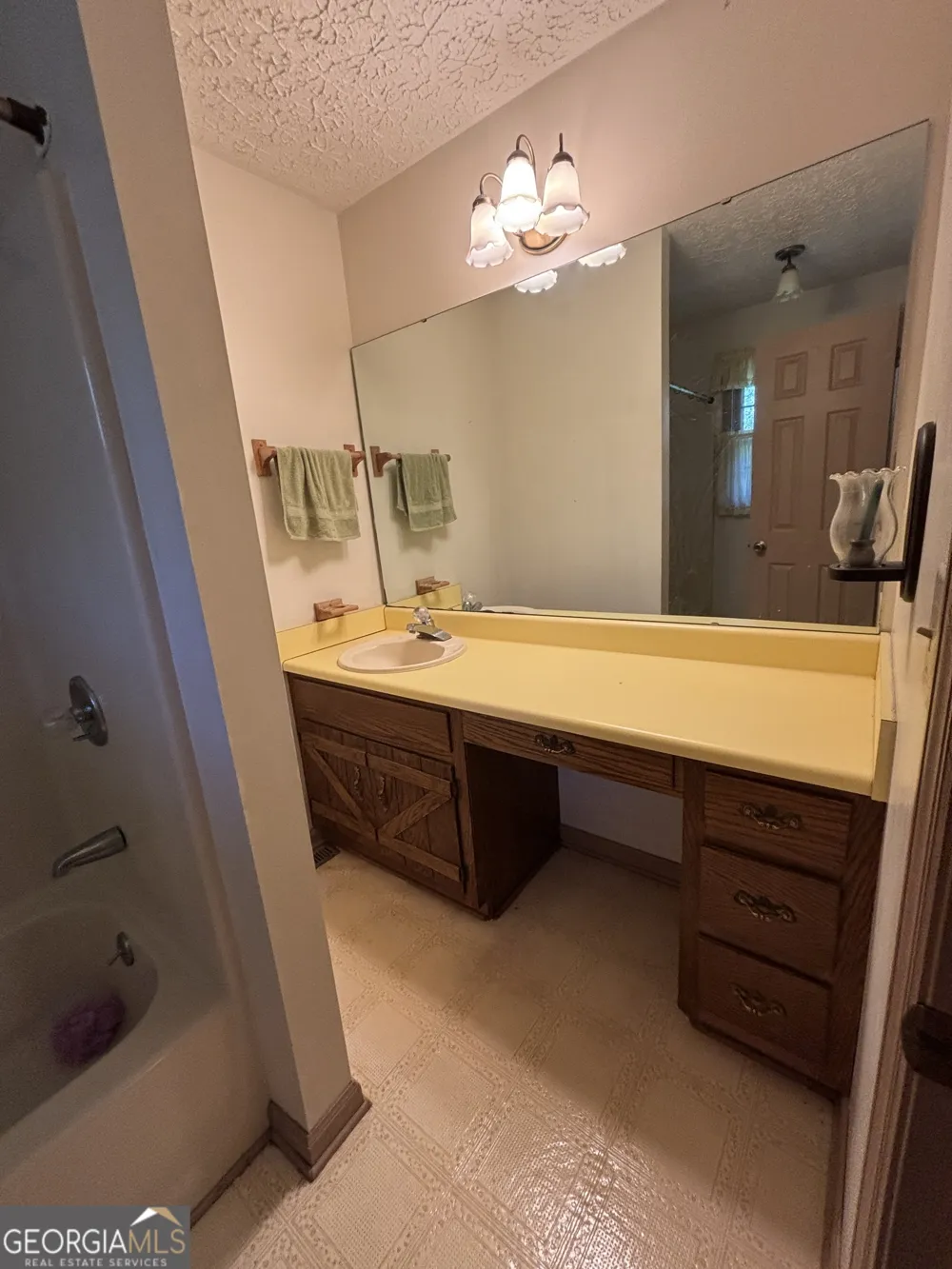 173 Berkley RD Cochran, GA 31014