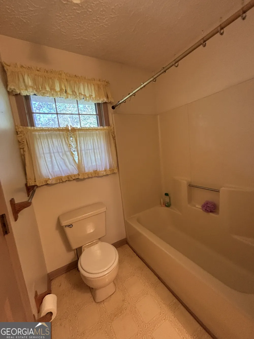 173 Berkley RD Cochran, GA 31014