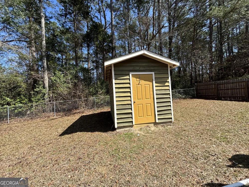 173 Berkley RD Cochran, GA 31014