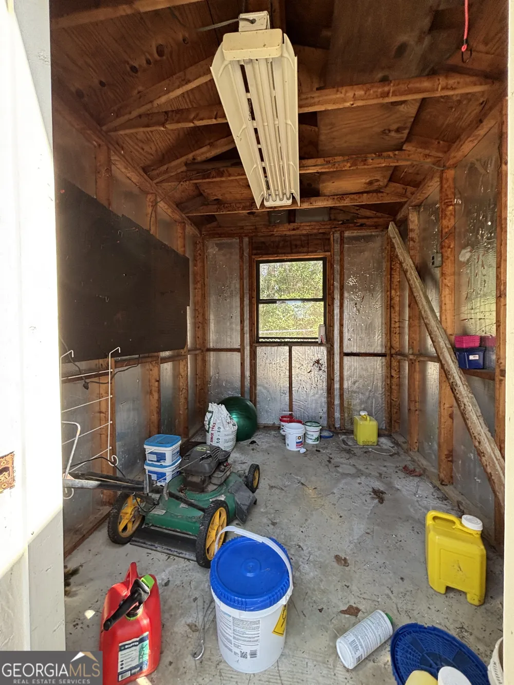 173 Berkley RD Cochran, GA 31014