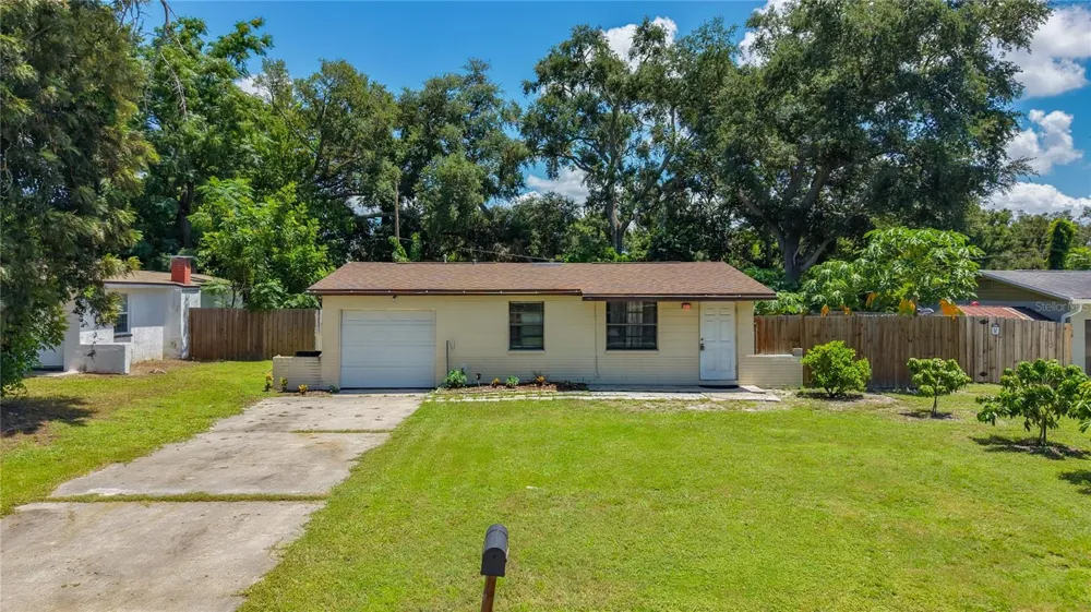8653 69TH STREET Pinellas Park, FL 33782