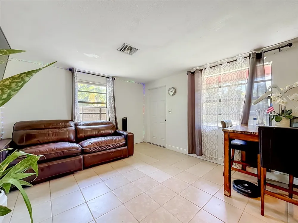 8653 69TH STREET Pinellas Park, FL 33782
