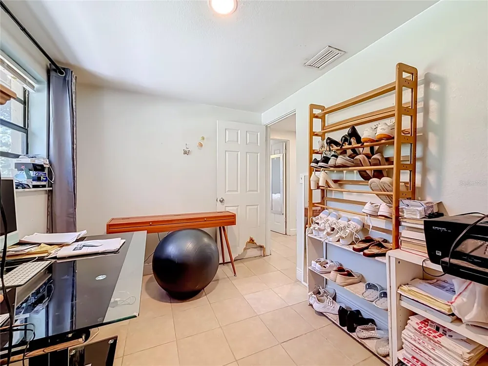 8653 69TH STREET Pinellas Park, FL 33782
