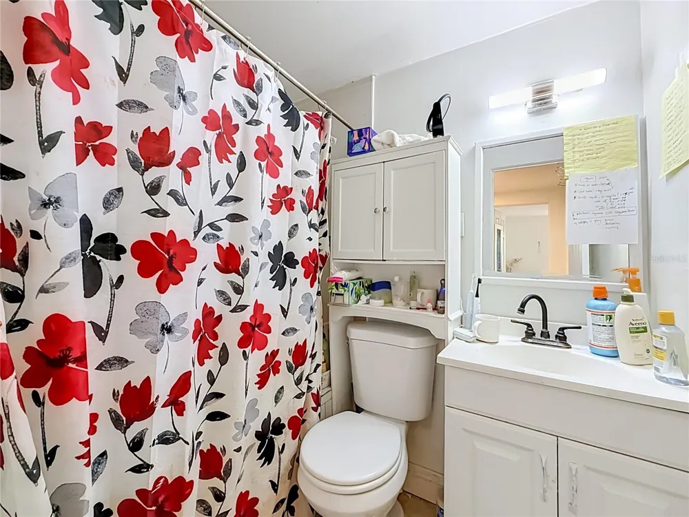 8653 69TH STREET Pinellas Park, FL 33782