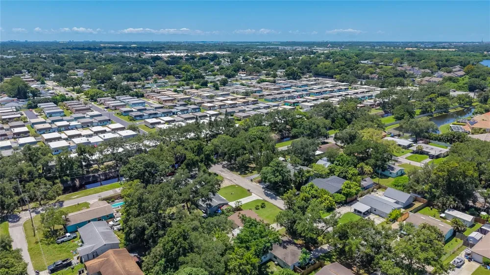 8653 69TH STREET Pinellas Park, FL 33782