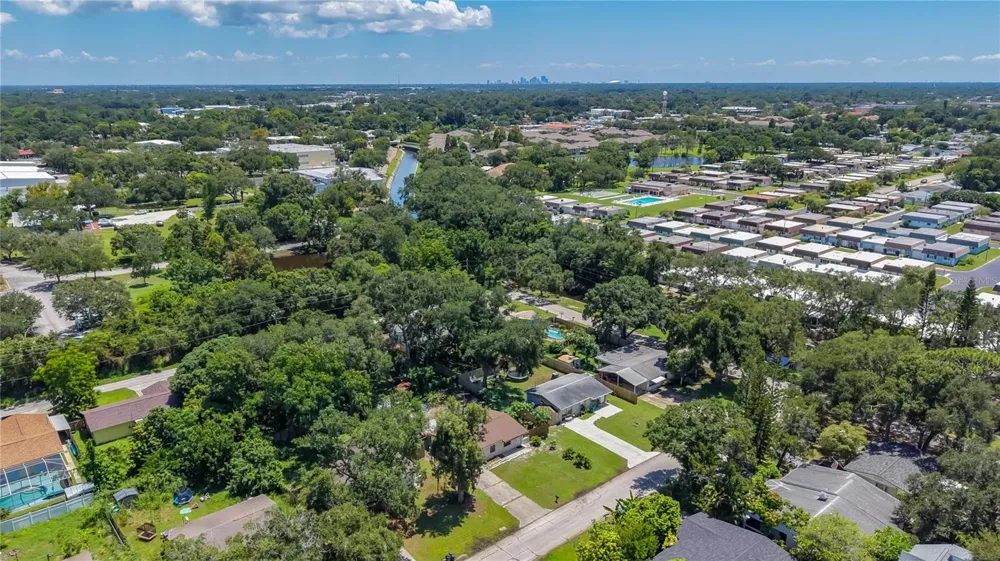 8653 69TH STREET Pinellas Park, FL 33782