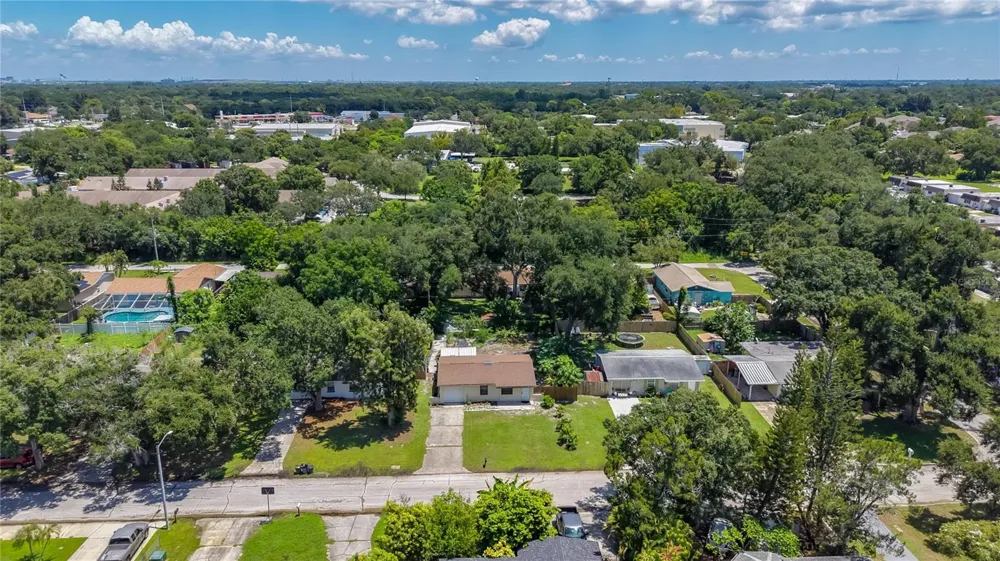 8653 69TH STREET Pinellas Park, FL 33782
