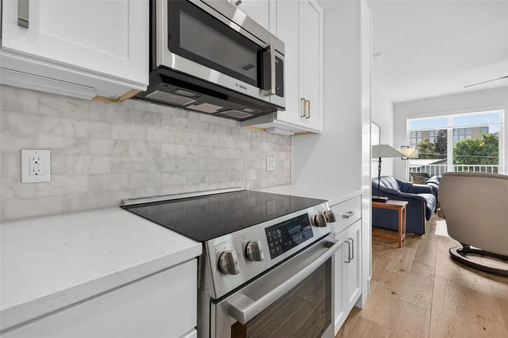 600 3RD AVENUE S #207 St Petersburg, FL 33701