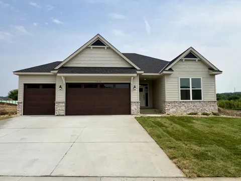 1256 Hadley Hills Drive NE