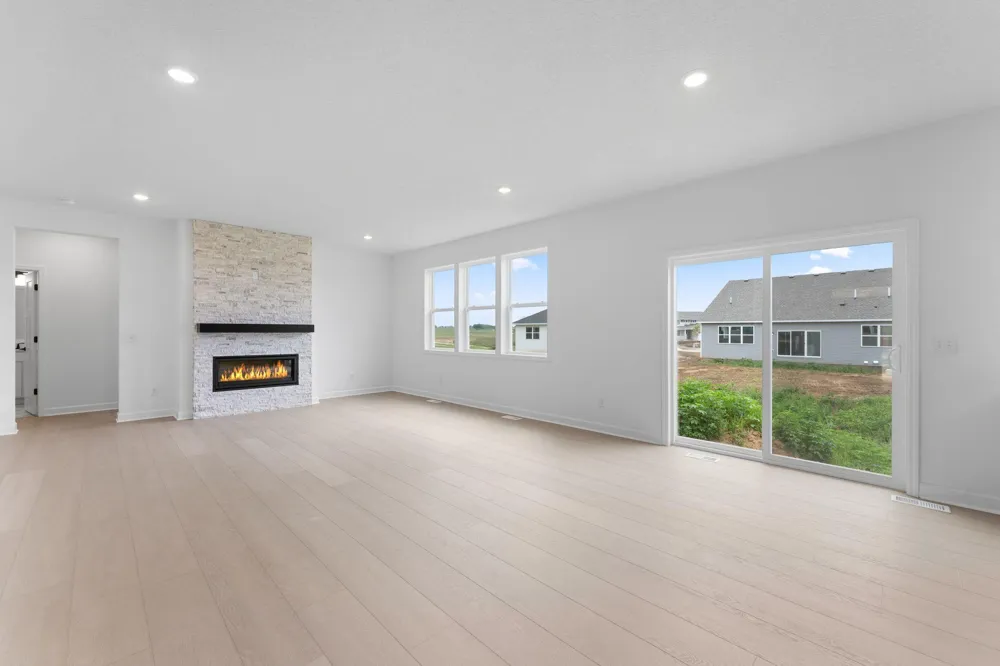 4864 Noble Drive NW Rochester, MN 55901