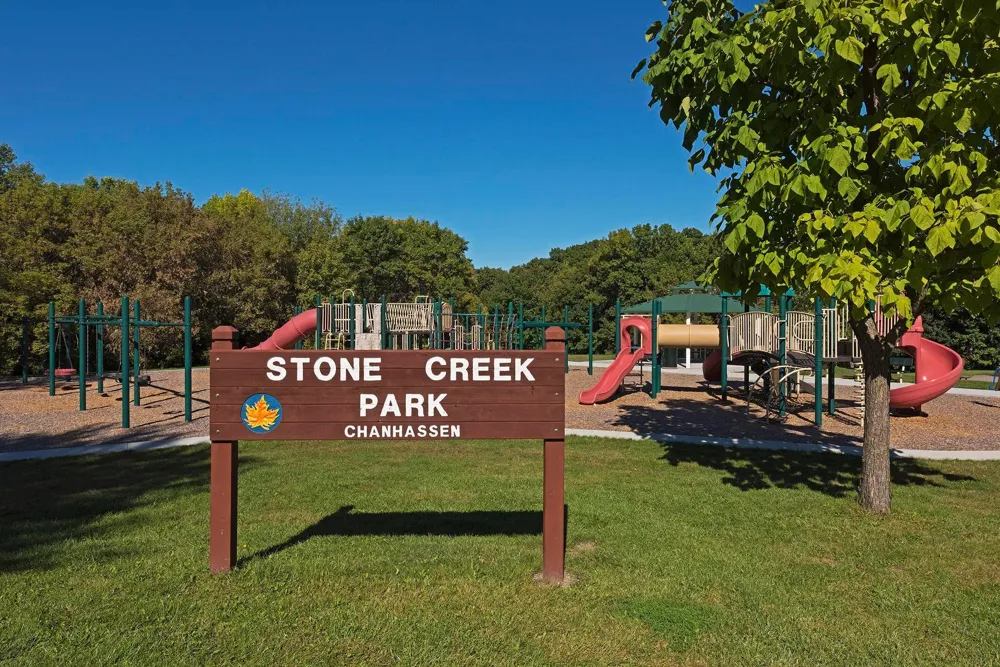 9161 River Rock Drive Chanhassen, MN 55317