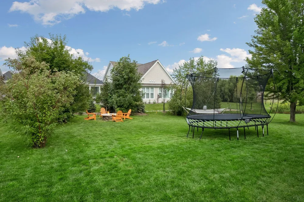 9161 River Rock Drive Chanhassen, MN 55317