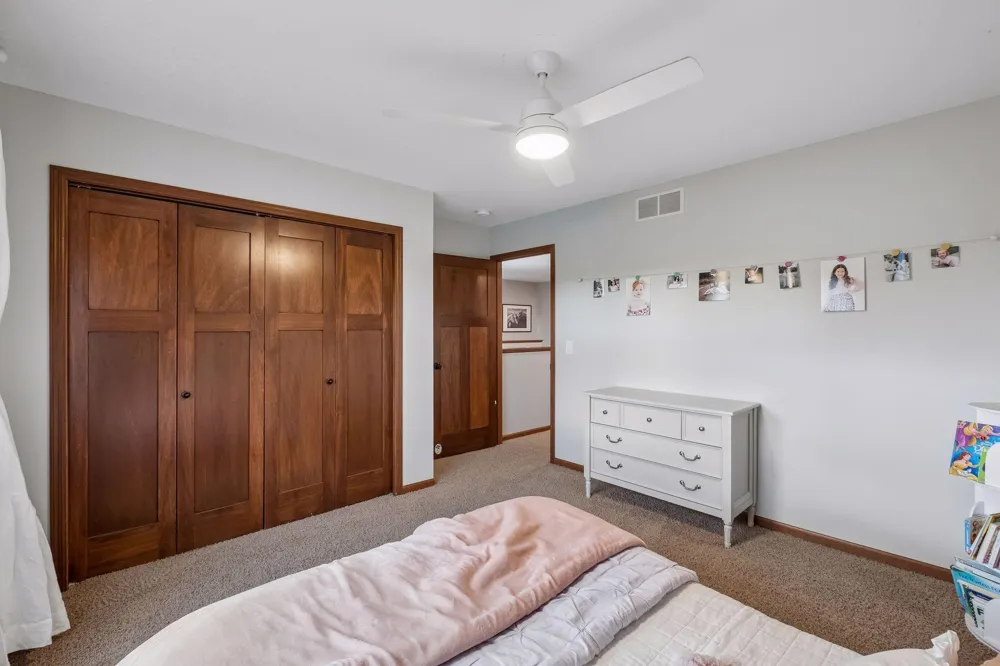 9161 River Rock Drive Chanhassen, MN 55317
