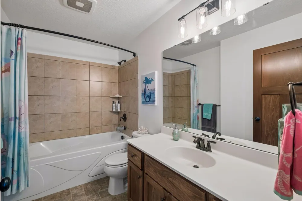 9161 River Rock Drive Chanhassen, MN 55317