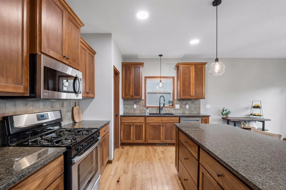 9161 River Rock Drive Chanhassen, MN 55317