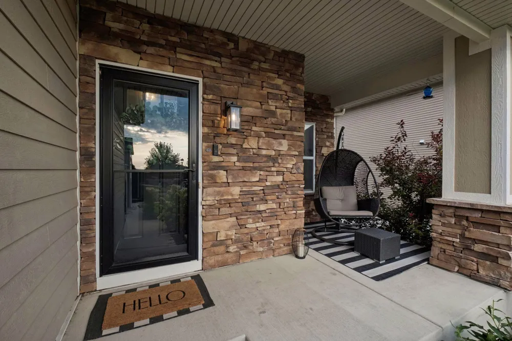 9161 River Rock Drive Chanhassen, MN 55317