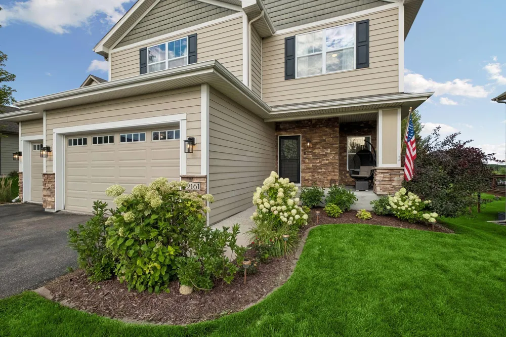9161 River Rock Drive Chanhassen, MN 55317