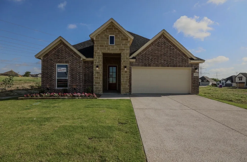 10171 blue jay Lane Benbrook, TX 76126
