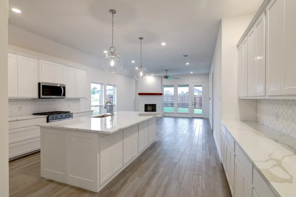 10171 blue jay Lane Benbrook, TX 76126