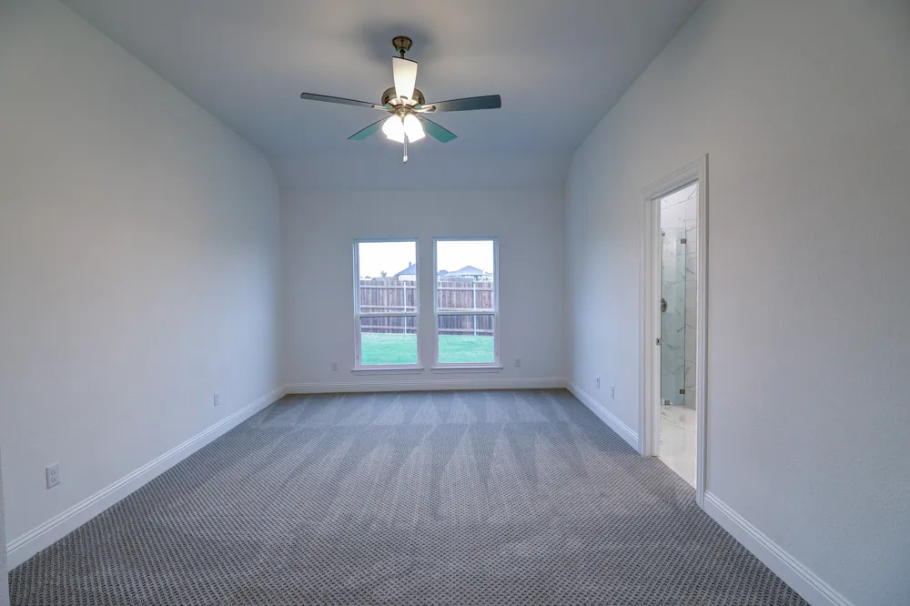 10171 blue jay Lane Benbrook, TX 76126