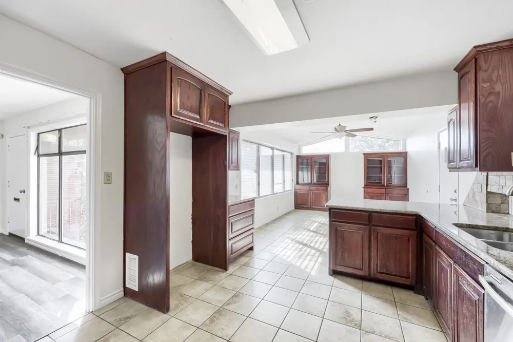 6716 Woodstock Road Fort Worth, TX 76116