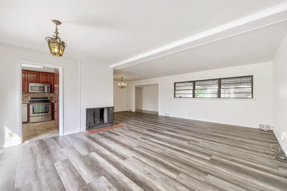 6716 Woodstock Road Fort Worth, TX 76116