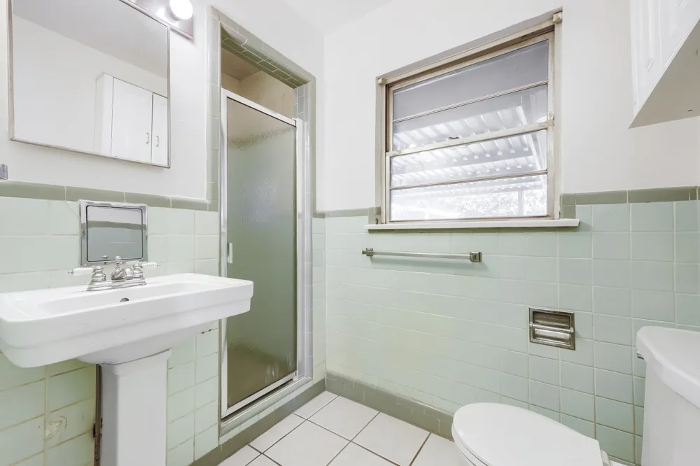 6716 Woodstock Road Fort Worth, TX 76116