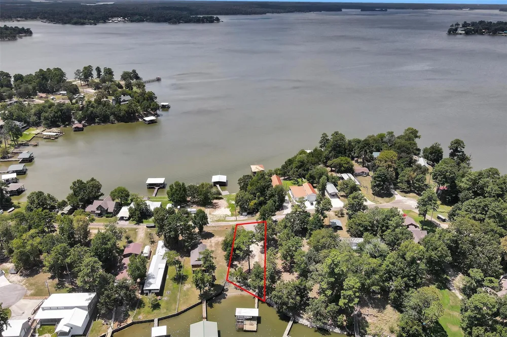 308 Point Drive Trinity, TX 75862