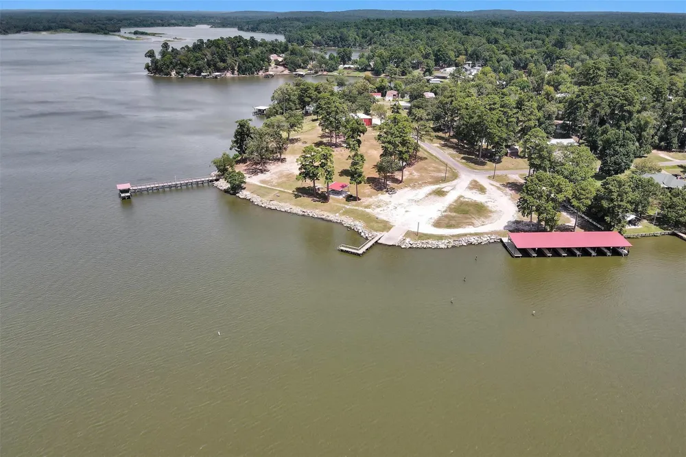 308 Point Drive Trinity, TX 75862