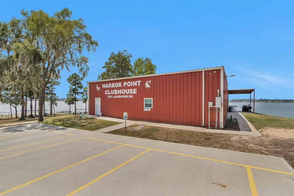 308 Point Drive Trinity, TX 75862