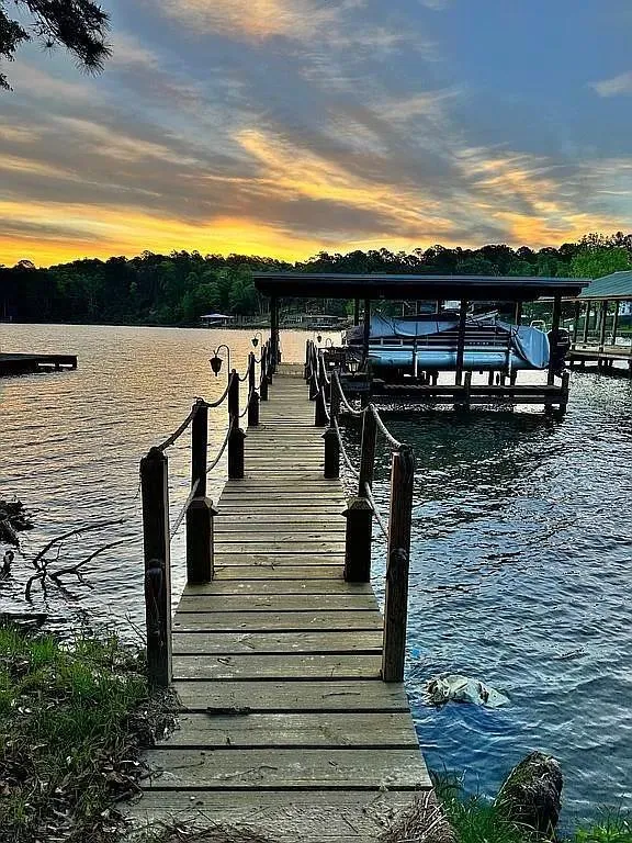 308 Point Drive Trinity, TX 75862