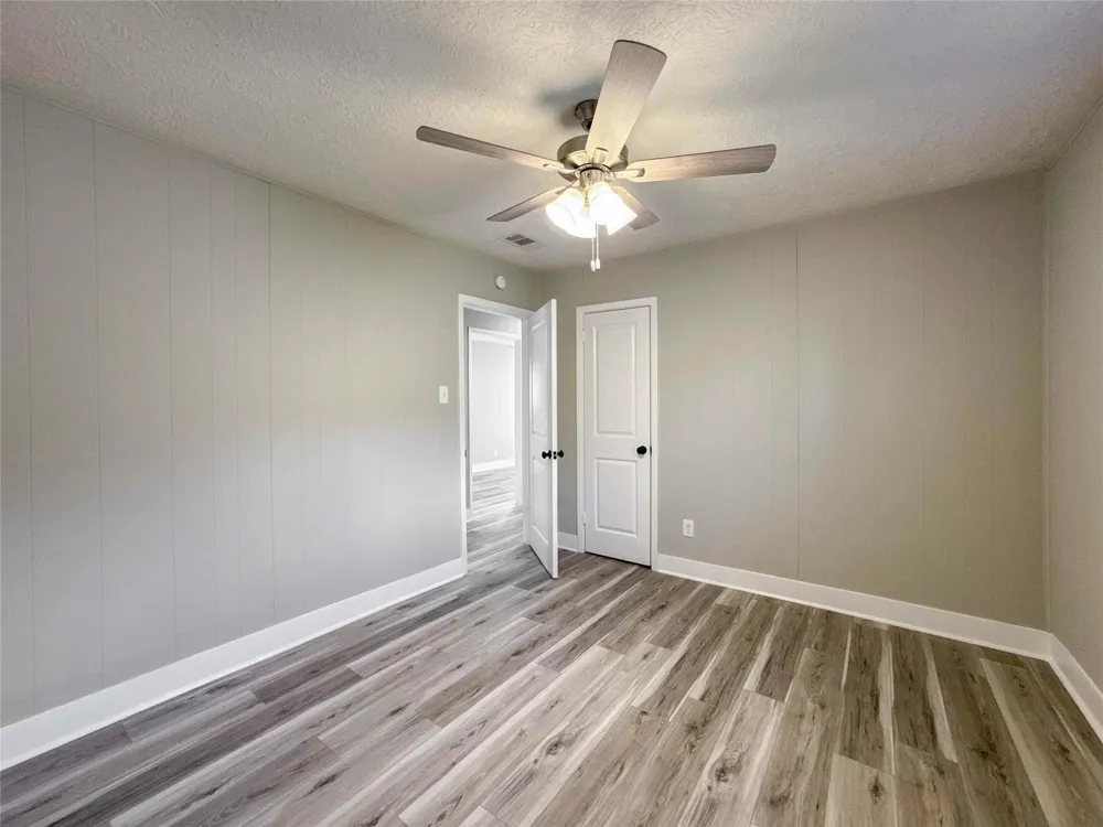 429 17th Avenue Texas City, TX 77590