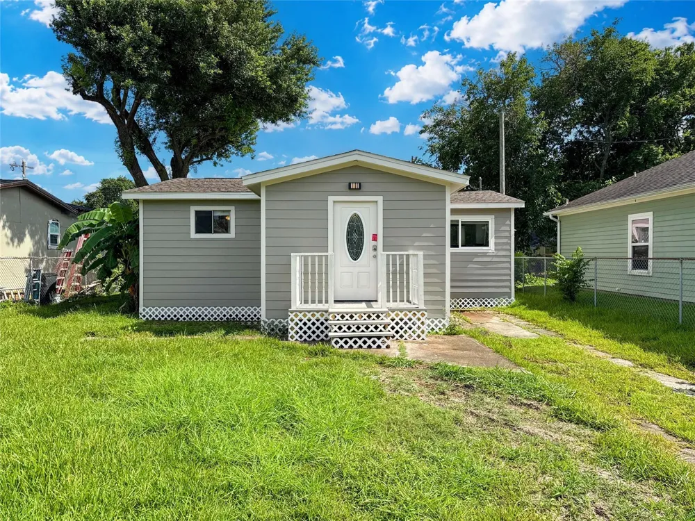429 17th Avenue Texas City, TX 77590