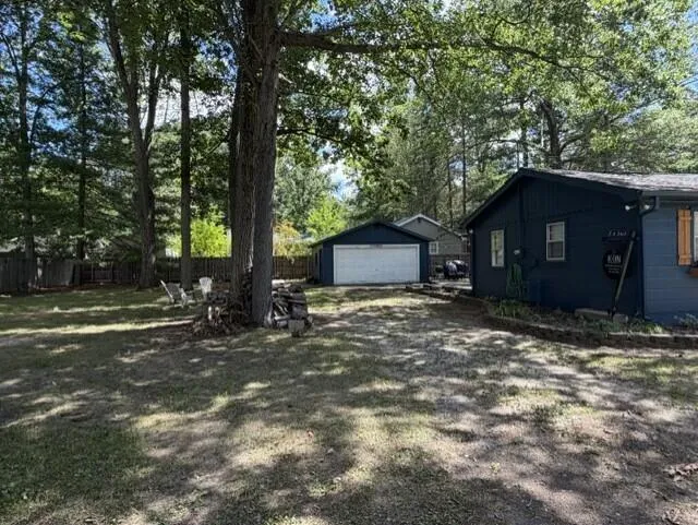 222 Cottage Drive Prudenville, MI 48651