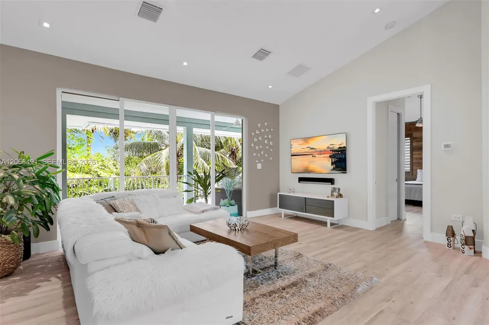 122 S Bahama Dr Duck, FL 33050