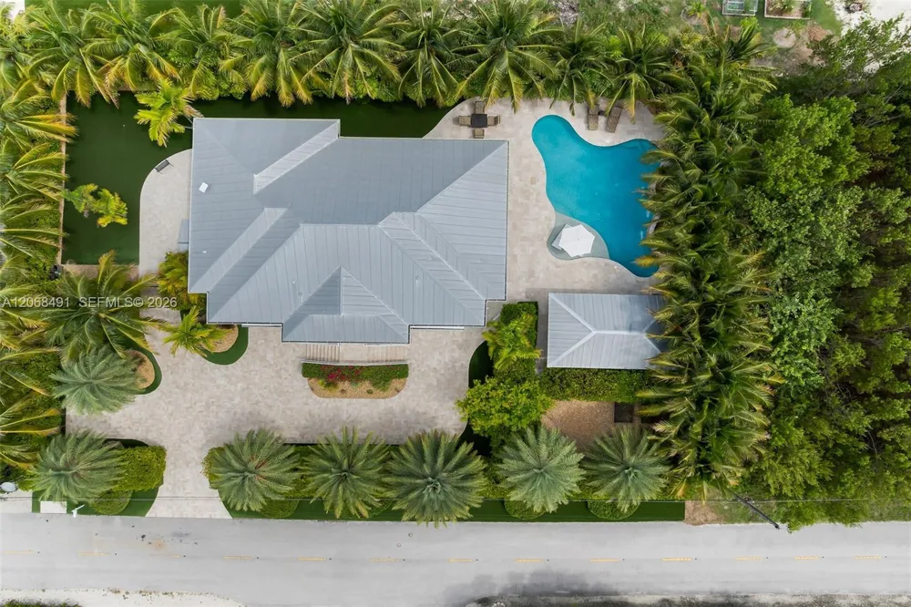 122 S Bahama Dr Duck, FL 33050