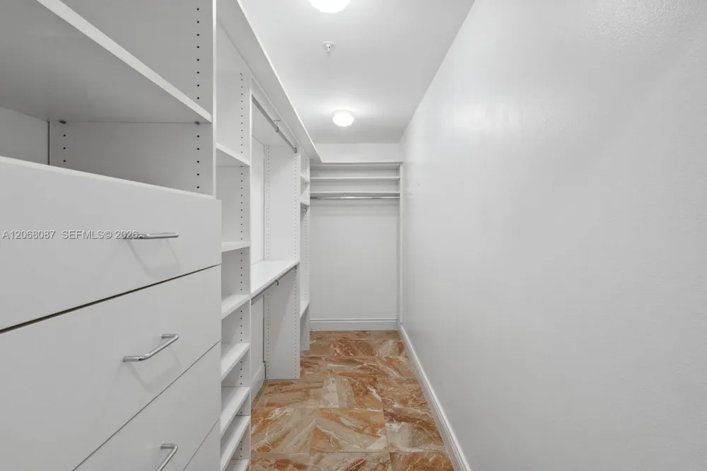 888 Brickell Key Dr #1600 Miami, FL 33131