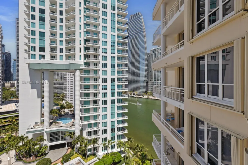 888 Brickell Key Dr #1600 Miami, FL 33131