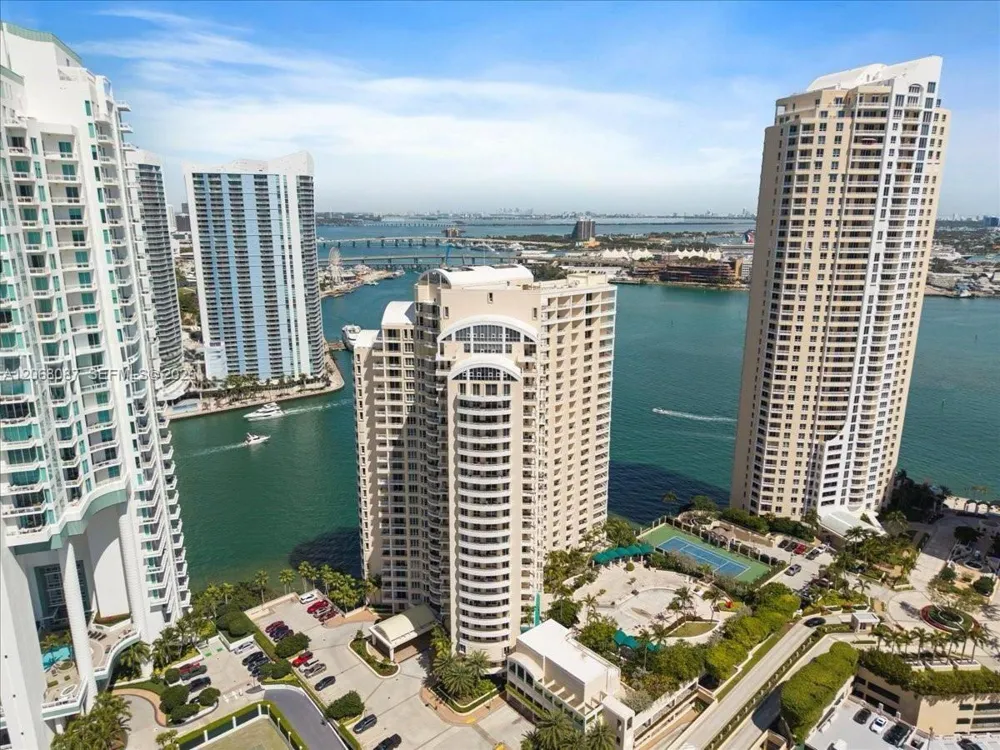 888 Brickell Key Dr #1600 Miami, FL 33131